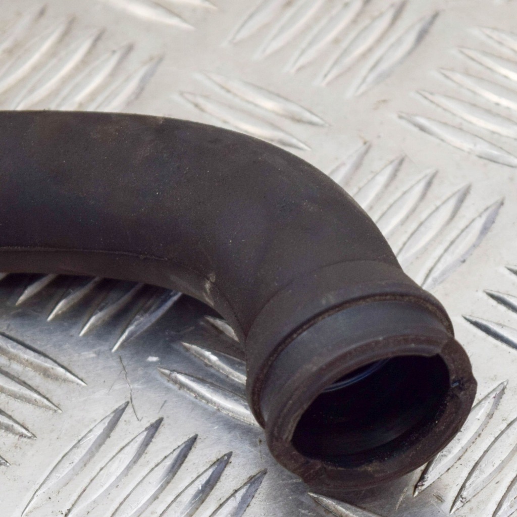 фото №1, Bmw 1 f20 f21 2017 труба / wąż впускной воздуха