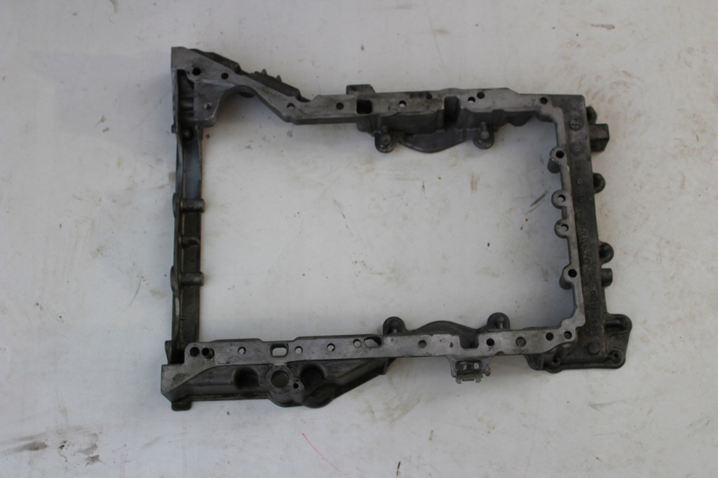 фото №1, Основание картера масляный mercedes a6510141502 ac460