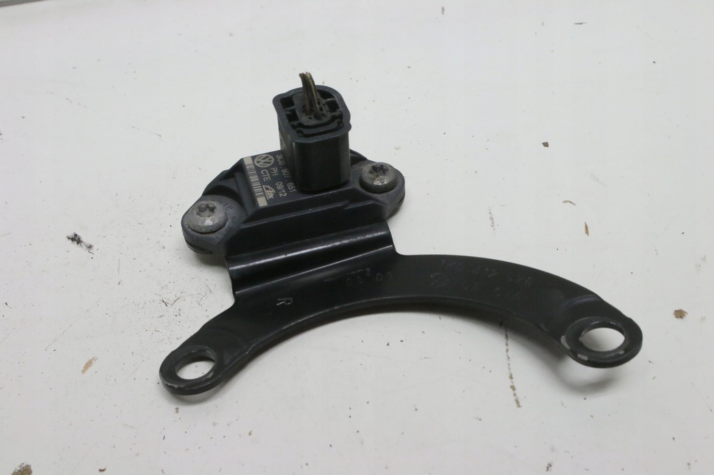 фото №1, Датчик прискорення volkswagen оригінальний номер 3c0907651