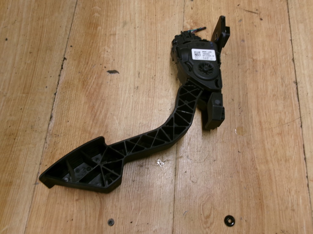 фото №1, Mitsubishi space star ii педаль газа потенциометр