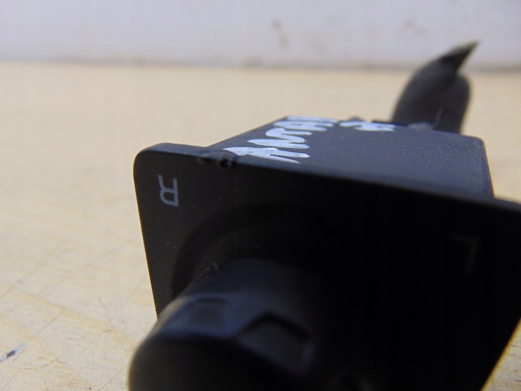 фото №7, Вимикач регулювання дзеркал opel antara 201004180