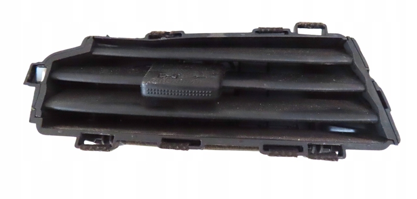 фото №1, Решётка обдув передняя средняя левая hyundai i20 ii 2014-2020 rok