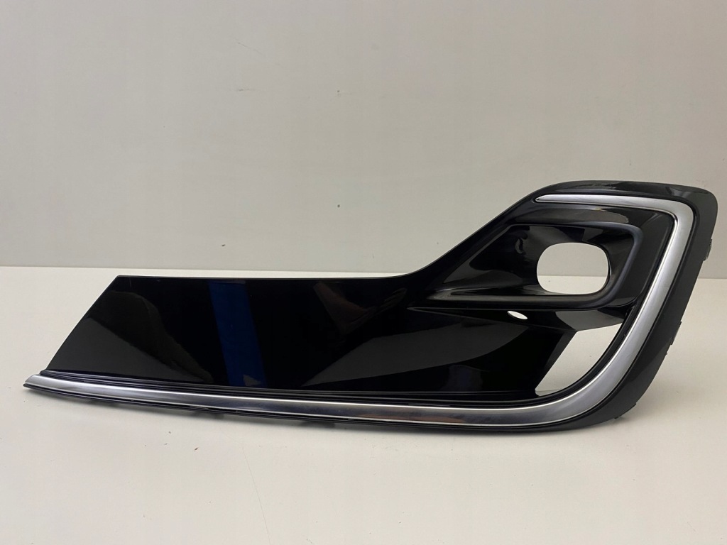 Купити Ford focus mk4 vignale ліва решітка бампера перед