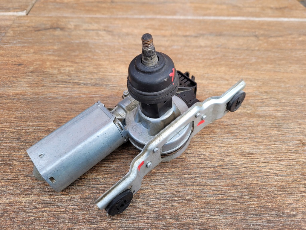 фото №11, Jeep cherokee kj 01-07r моторчик дворники задний