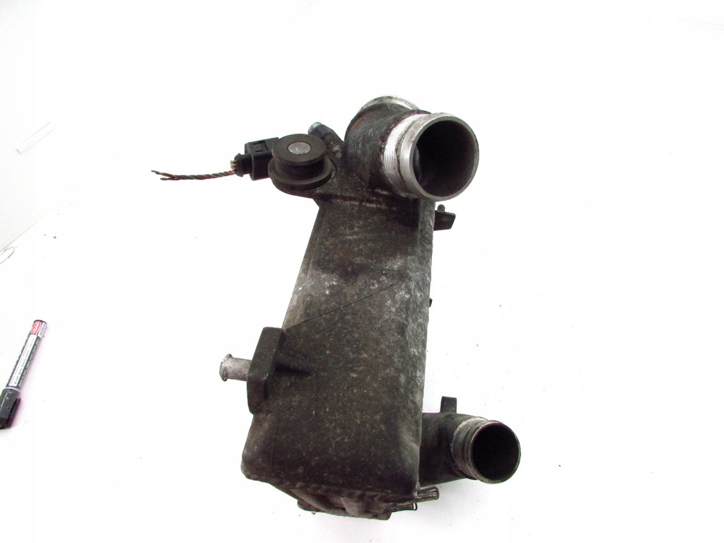 фото №7, Audi a8 d3 3.0tdi интеркулер левый 4e0145805b