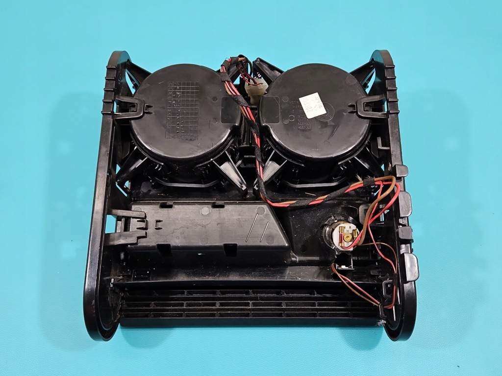 фото №6, Кронштейн na напої чашка bmw x5 f15 9315332