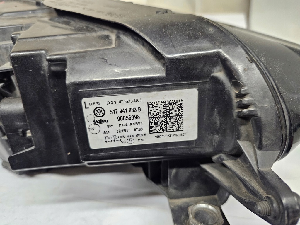 фото №13, Volkswagen golf sportsvan 17r лампа левая перед передняя 517941033b