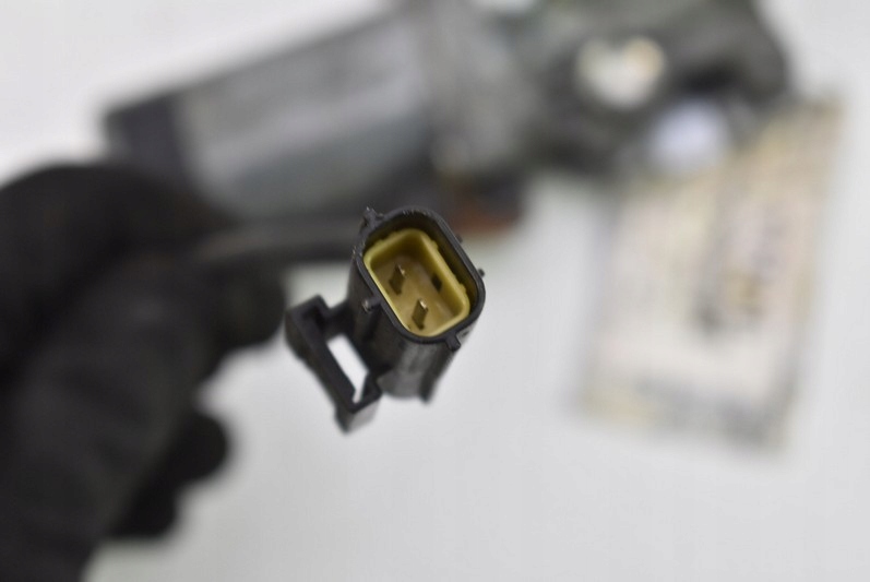 фото №4, Підйомник скло лівий задня jaguar xjr xj308 99r