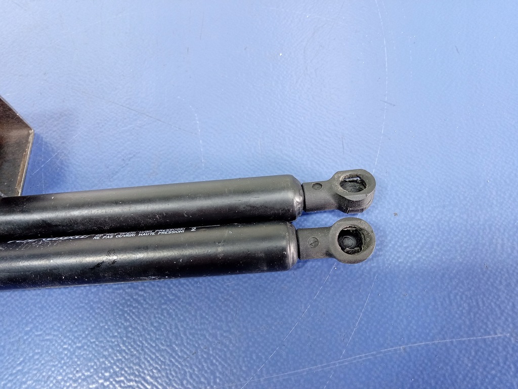 фото №4, Alfa romeo 166 амортизаторы капот крышки 1407as