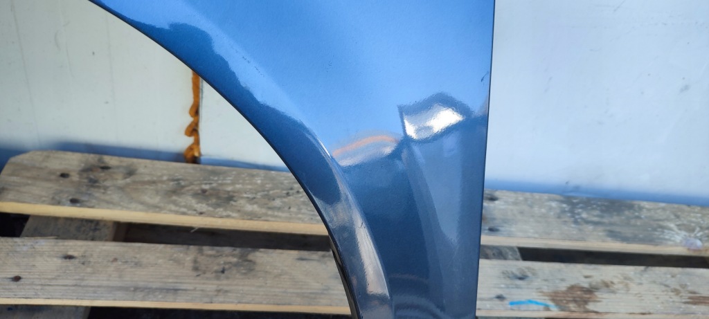 Крыло  левое  перед передний audi a4 b6 11.00-11.04 б/у заменитель масса в Украине