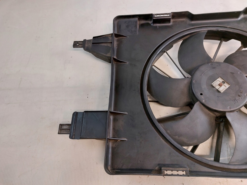 Вентилятор радиатора renault scenic 2 1.9dci Оригинал