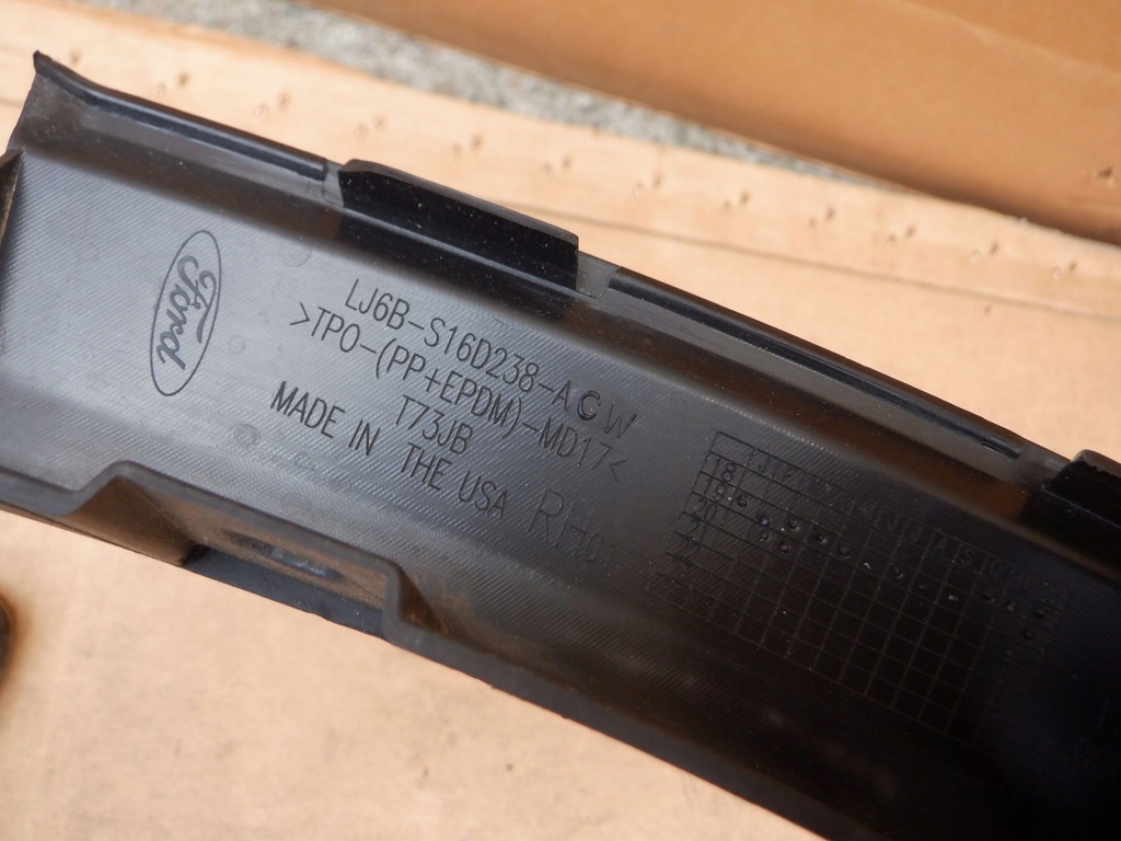 фото №8, Молдинг крила ліва права ford escape mk4 us