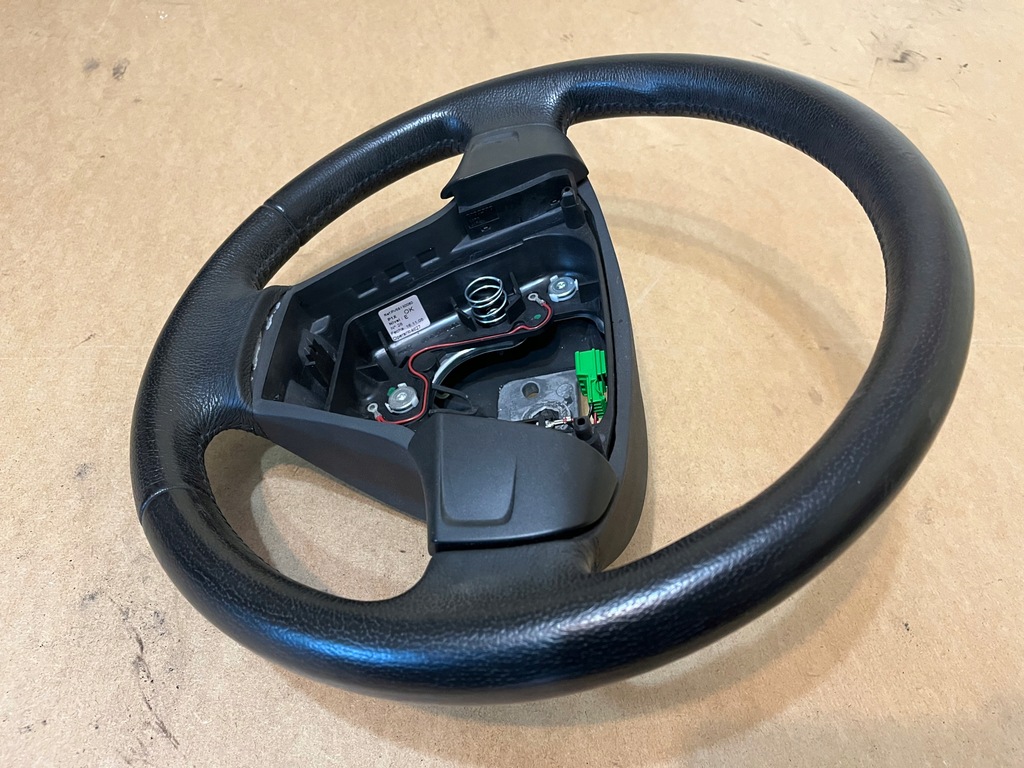 фото №8, Volvo v50 s40 ii 2 воздуховод кожа 55150060