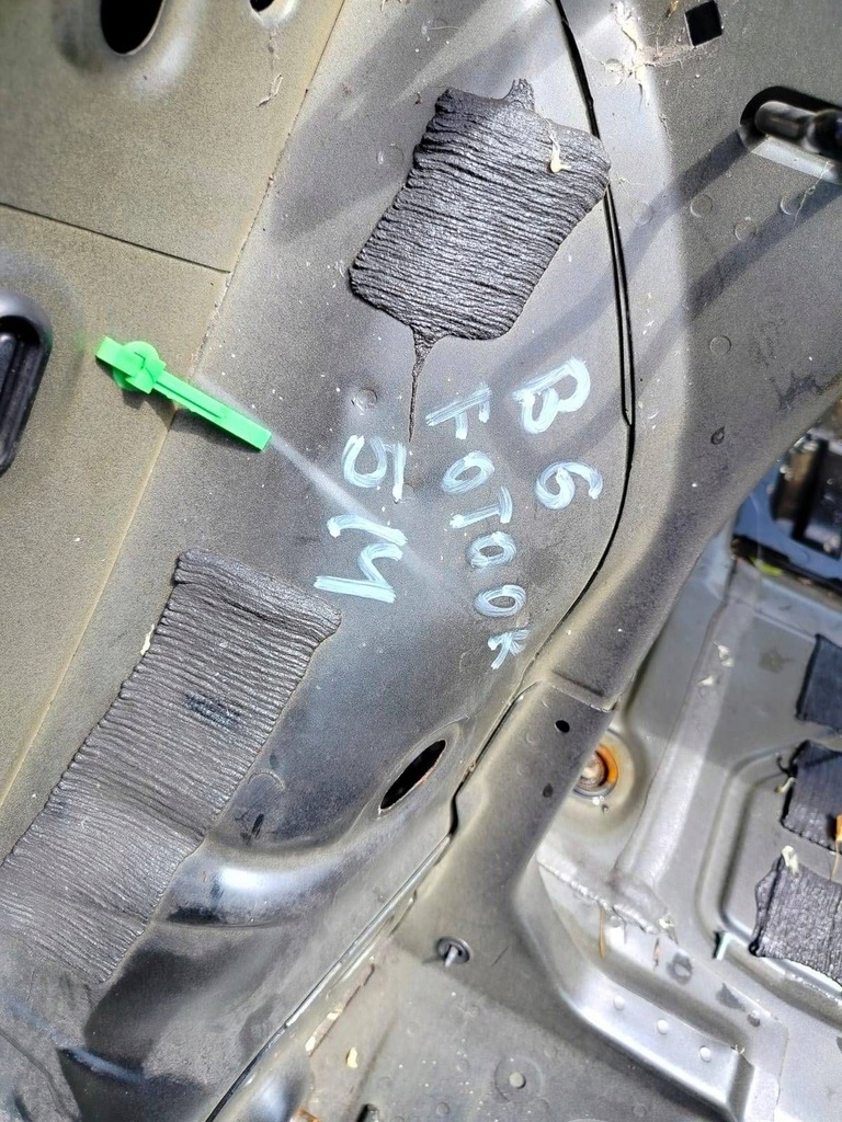 фото №11, Volkswagen passat b6 sedan задня сторона права чверть крила