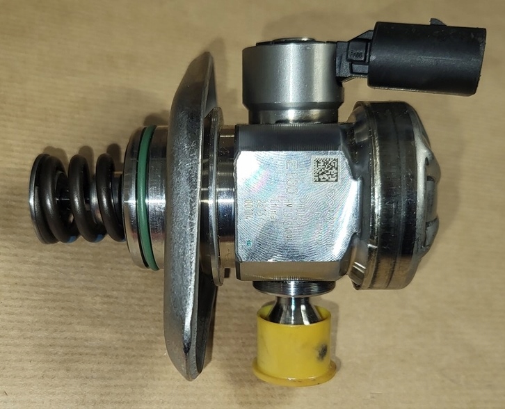 Насос впрыскная 166301353r dacia dokker duster jogger sandero 1.3 tce оригинал Недорого