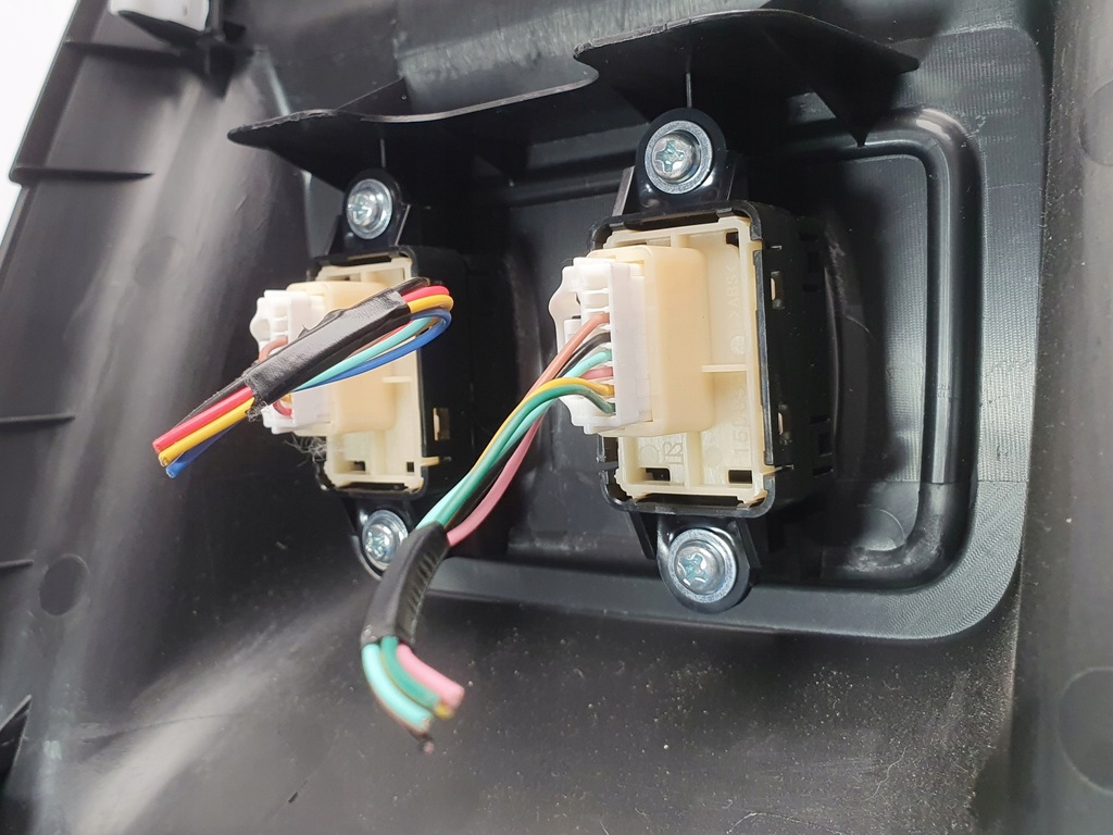 фото №7, Перемикач підігрів сидіння mitsubishi eclipse cross 17-