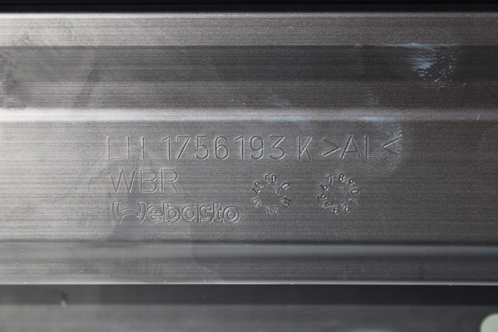 Audi q8 rsq8 дах скляний solar панорама 4m8877041d 4m8 877 041 d szyberdac Недорого