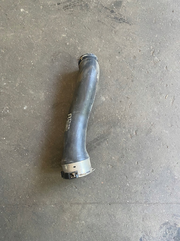 фото №1, Porsche cayenne 7p5 шланг интеркулер