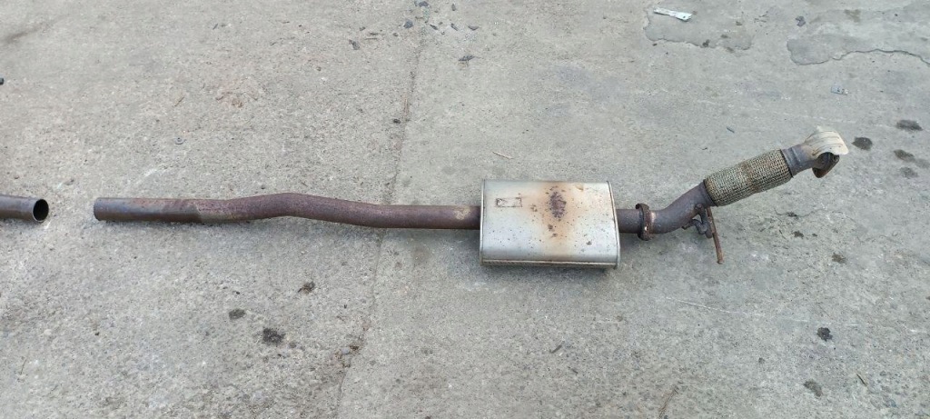 Гаситель volvo xc90 2 2020 82611318 Оригинал