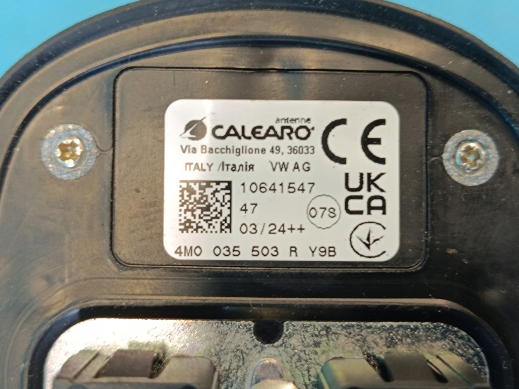 фото №11, Audi q3 f3 sportback 1.4 tfsi e 110kw 24r антенна кровельная шланг 4m0035503r