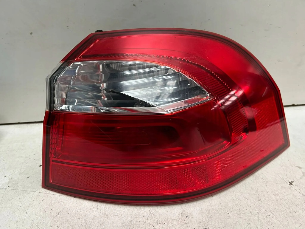 фото №1, Лампа задняя правый kia rio 2013