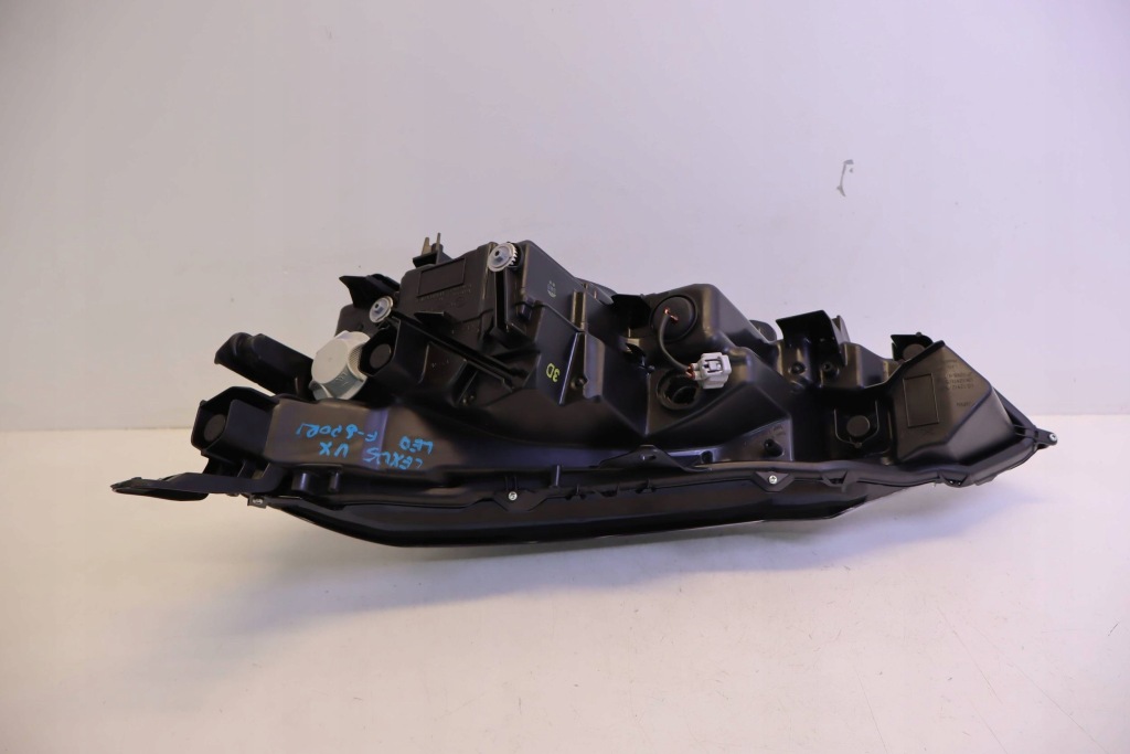 Фара правый  фара правый full led lexus ux 18- 81145-76700 Недорого