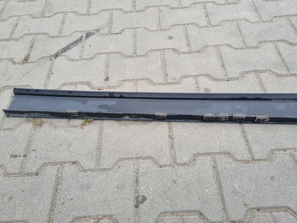 фото №8, Молдинг нижняя резиновый элемент надстройка межосевой volvo fh 4