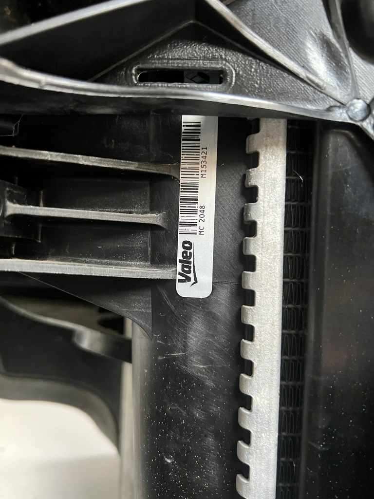 фото №16, Pas передній радіатор renault fluence гібрид