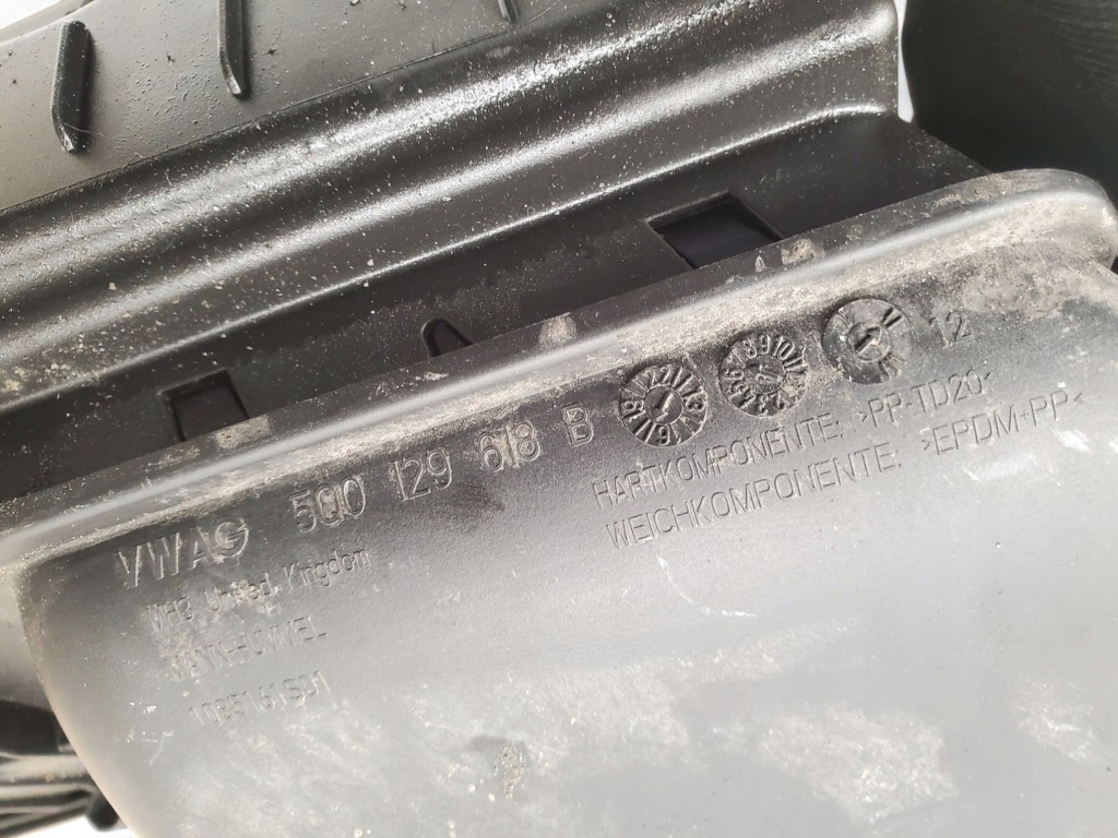 фото №9, Volkswagen tiguan 5q0129601ar корпус фільтрів повітря