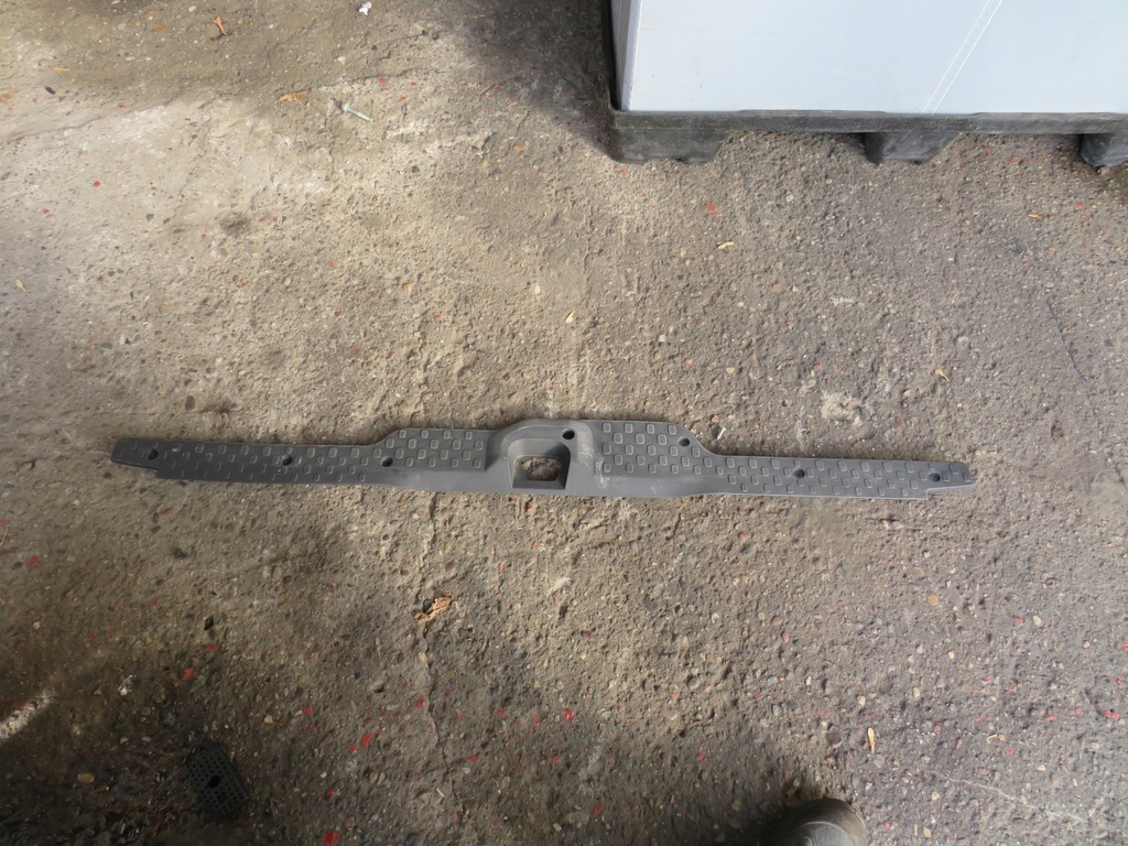 фото №1, Защита поперечина заднего renault trafic iii 3 крышка багажника