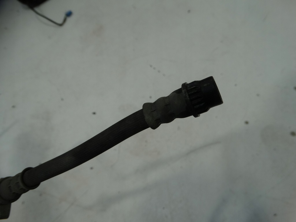 фото №10, Трубка шланг тормоза правый задняя renault grand scenic iv