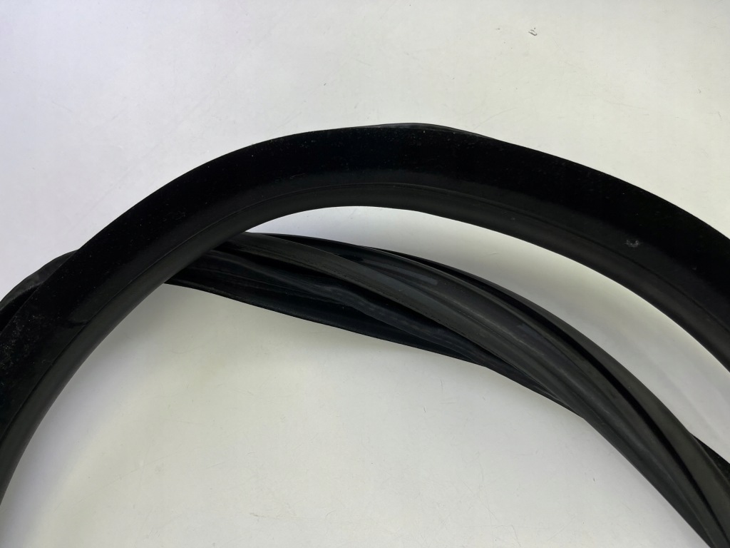 фото №11, Bmw f36 прокладка кузовная дверь задних левых правых 7401894