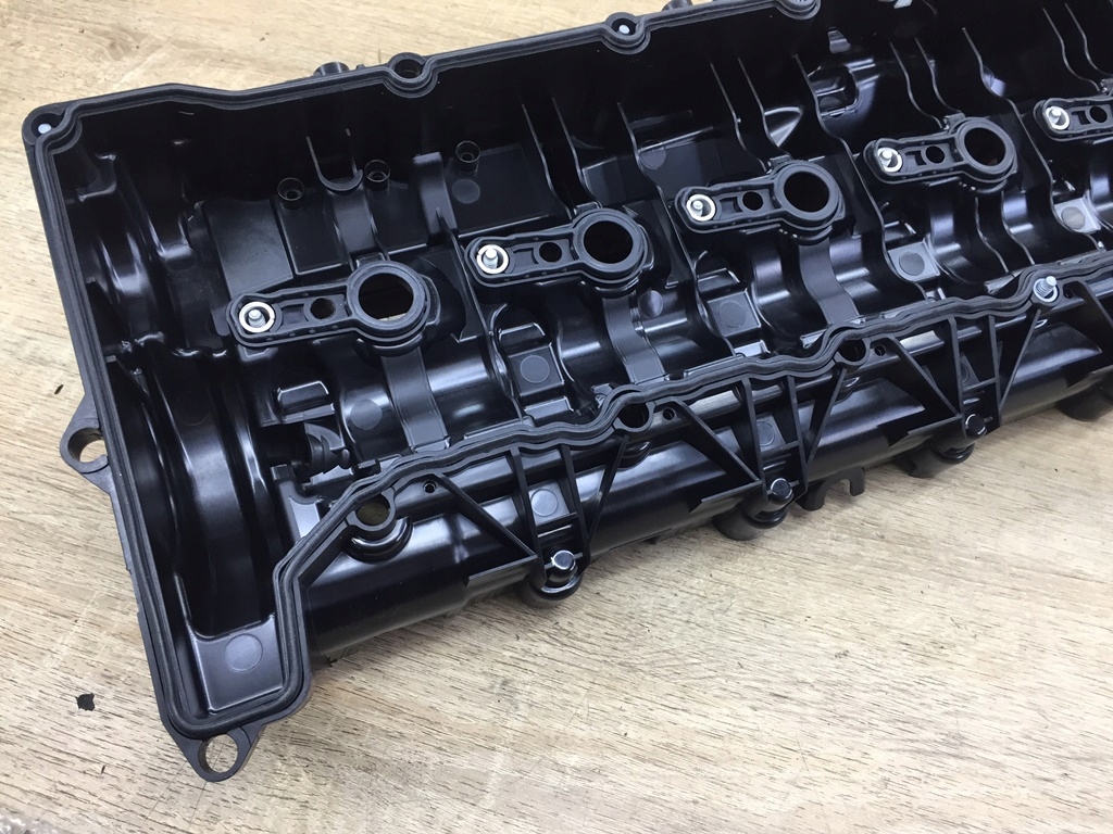 фото №11, Крышка do bmw 3 e90 f30 f31 f34 f80 e92 e91 e93 4 f32 f82 f36 f33 f83