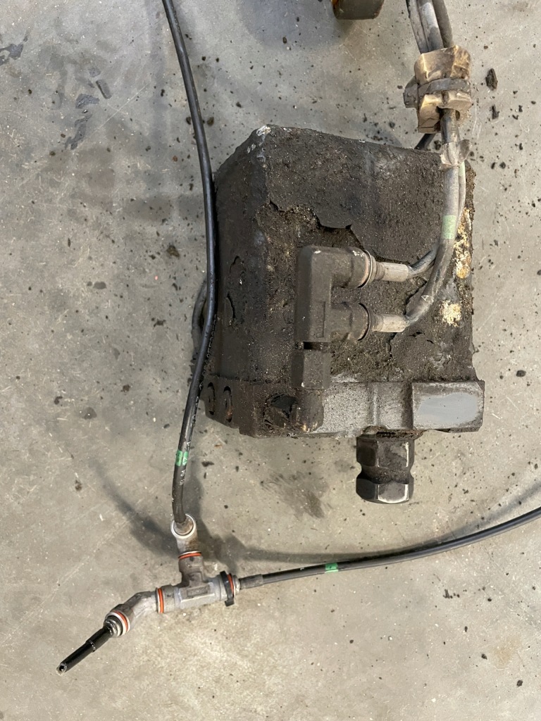 Mercedes actros 11-18 mp4 classicspace привод замок насос 1041835 с Разборки