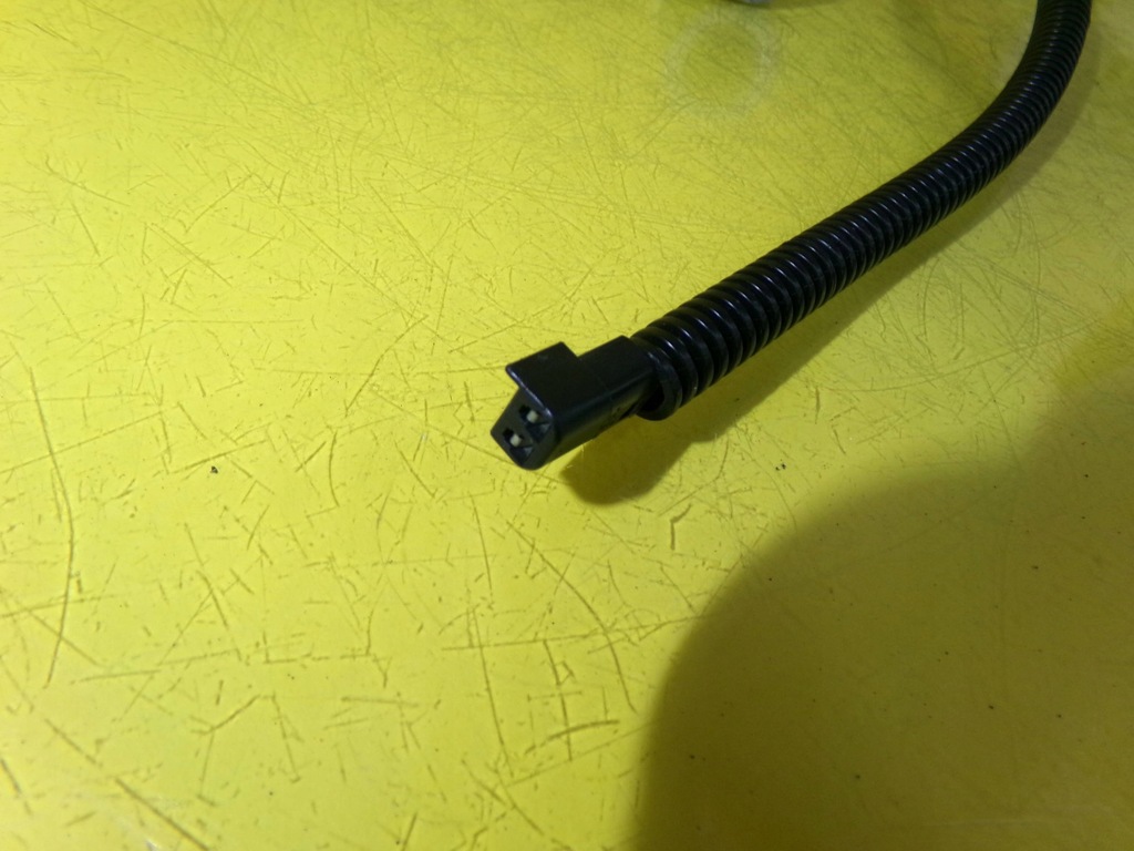 фото №6, Кліпса поперечина безпеки натягувач поперечина cadillac cts права 25728948 nr117