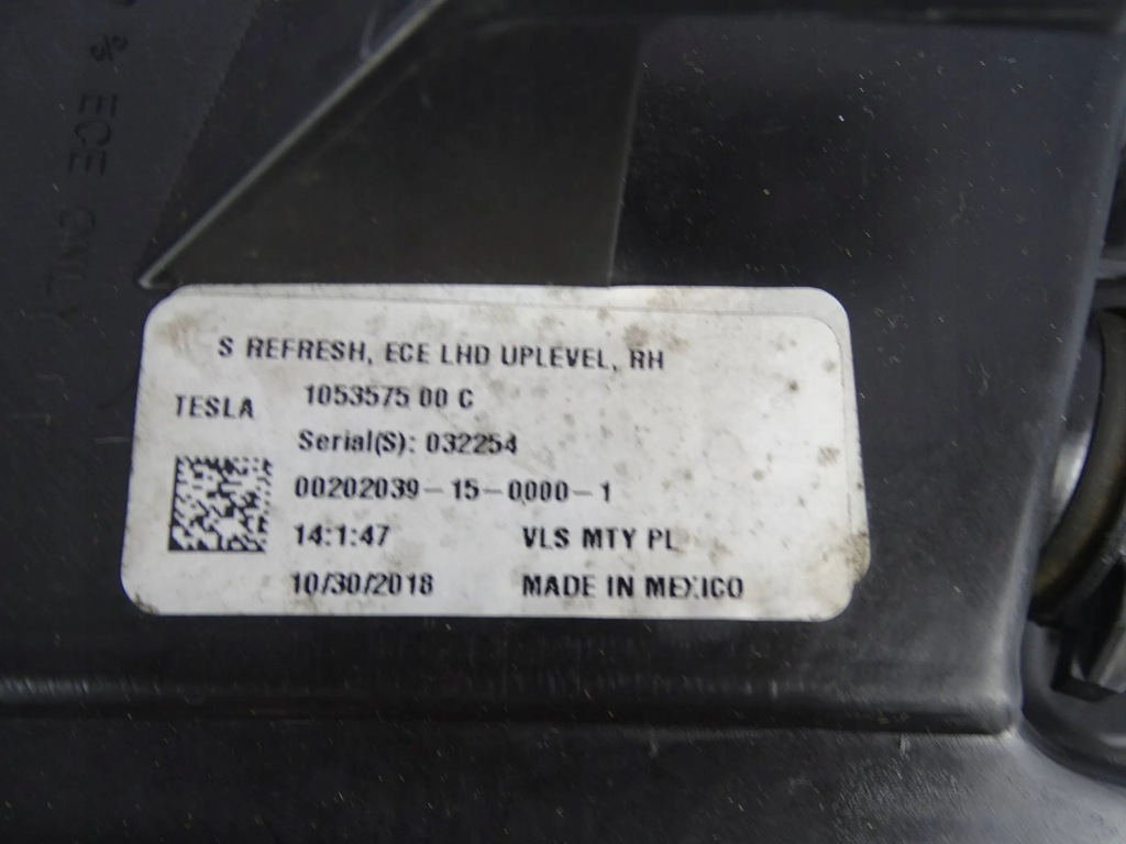 Фара перед передняя правый  tesla s рестайлинг  full led Цена