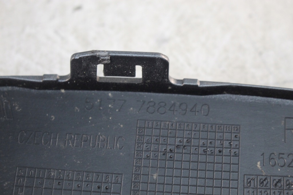 Накладка молдинг na крыло правая задний  bmw x2 u10 51777884940 в Украине