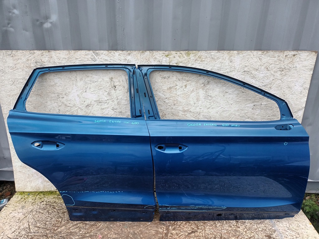 фото №1, Skoda enyaq правое задние дверь правый задняя