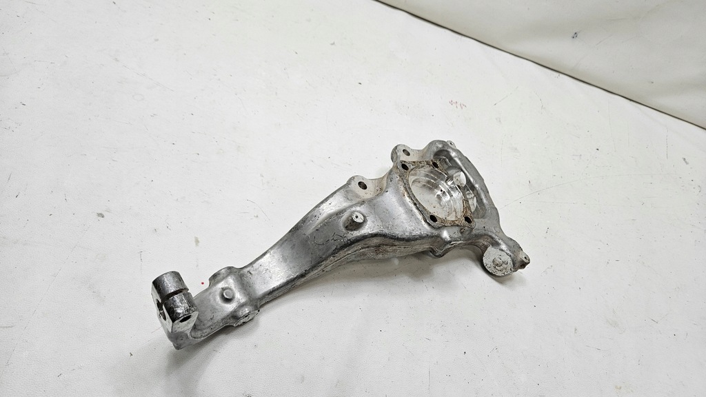 фото №5, Mercedes-benz оригинальный номер 2221901 поворотный кулак лапа