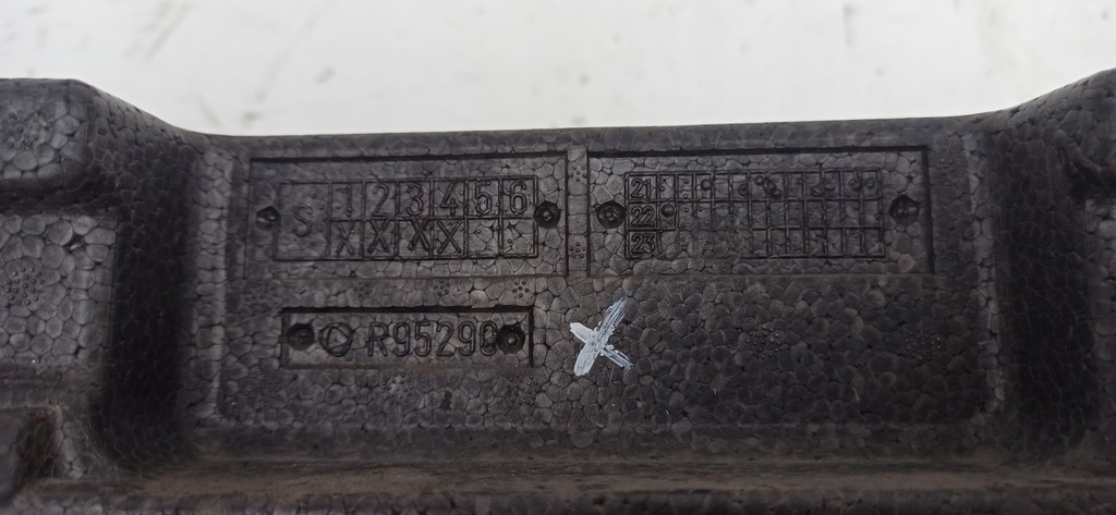 фото №13, Mercedes eqs 2021- абсорбер бампера перед датчик пешеходов a2978850004