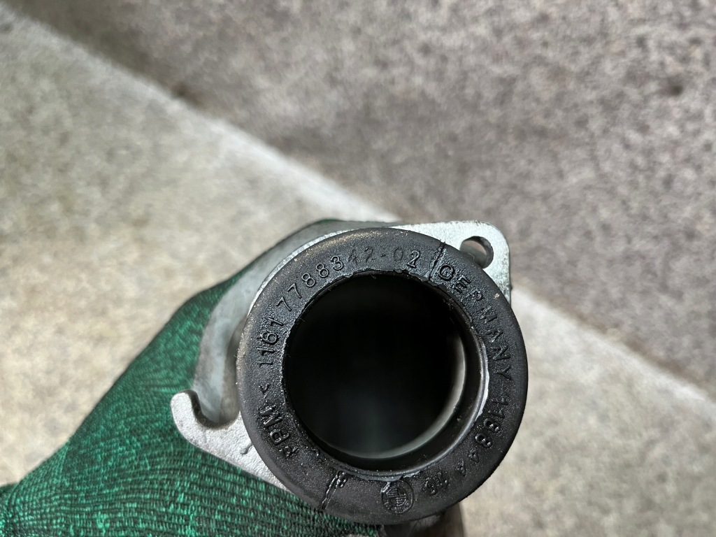 Патрубок шланг труба повітря інтеркулер турбіни повітрозабірник bmw e83 x3 2.0 d m47 Київ