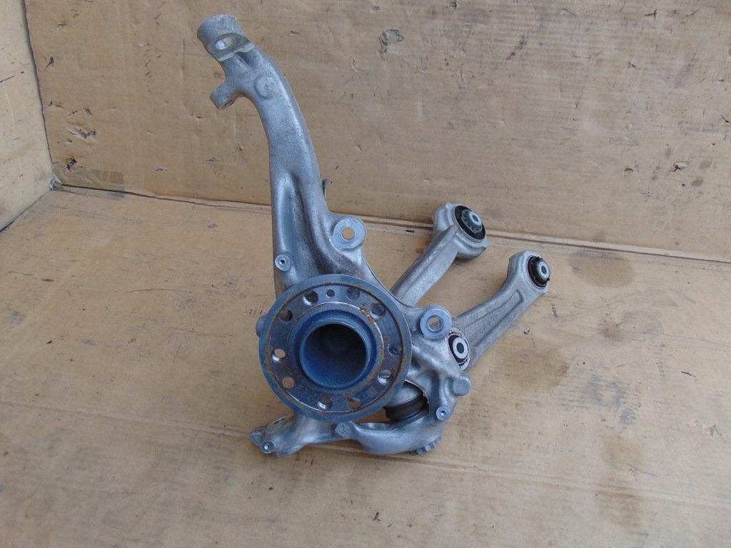 фото №1, Поворотный кулак ступица левая перед рычаги mercedes w206