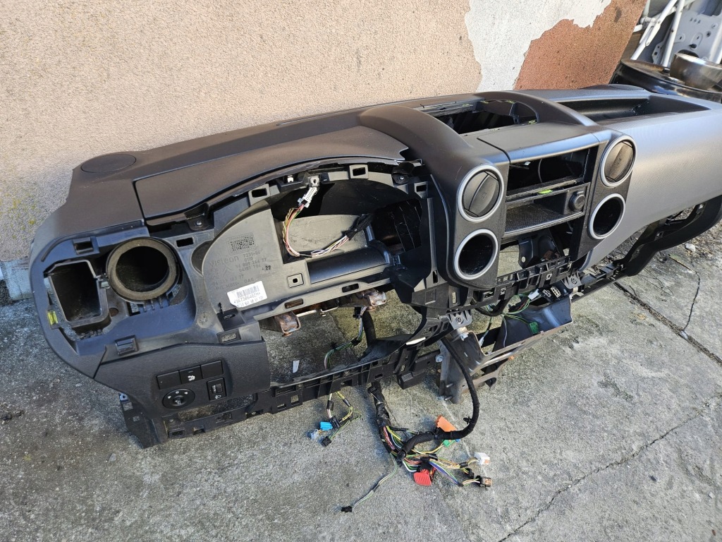 Купить Berlingo partner iii приборная панель панель  eu