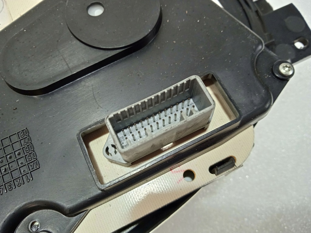 фото №4, Dacia logan приборы счетчик спидометр