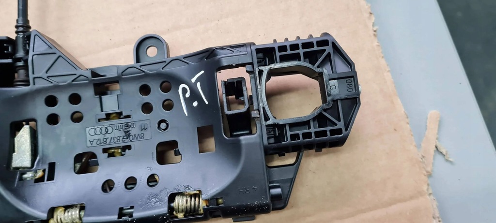 фото №12, S5 8w lift a5 ручка дверь правый задняя pod kessy lz7s sportback a4 b9 8w s4