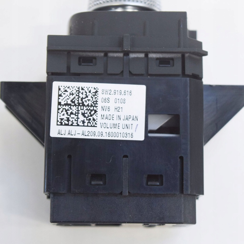 фото №8, Audi a4 s4 b9 8w 2017 кнопки / перемикач регулювання гучність