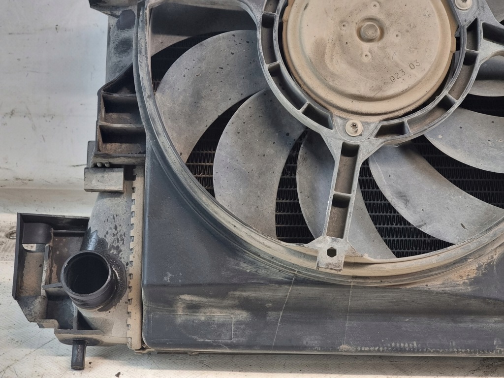 Радиатор воды 24418343 + вентилятор 24410989 opel vectra c 2.2b 108kw 03r Цена