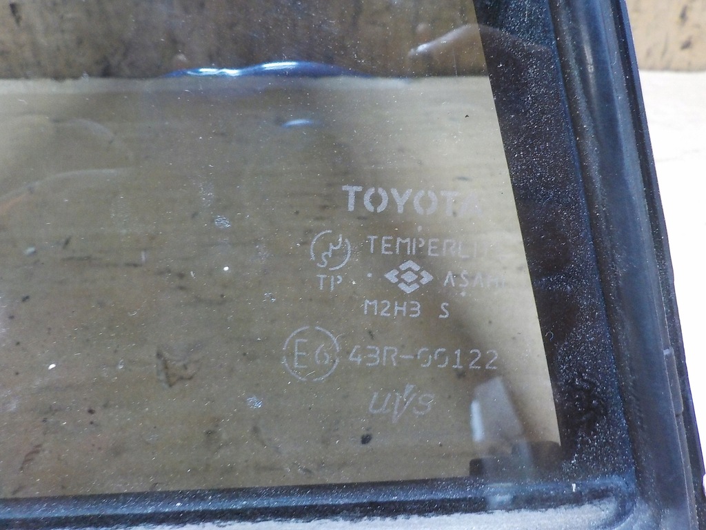фото №1, Toyota rav4 iii стекло задняя левая треугольник