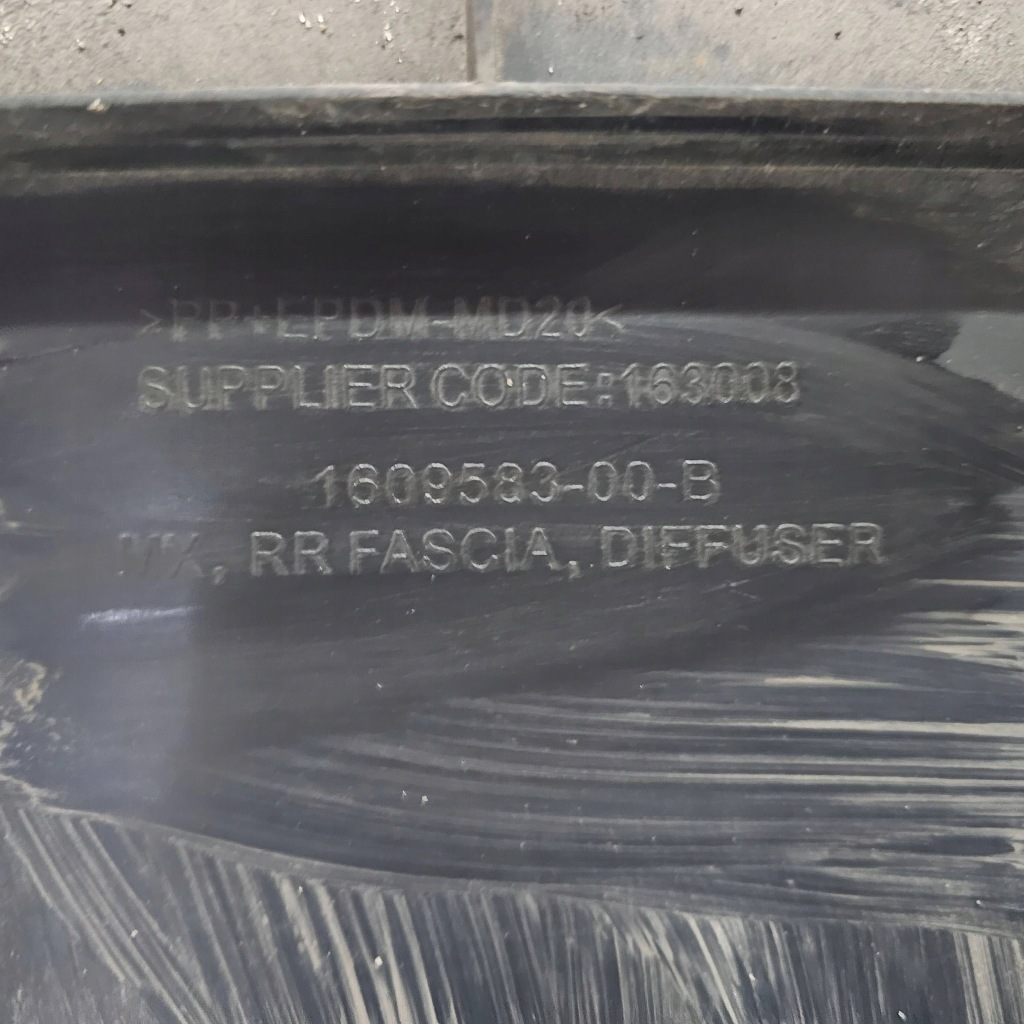 Плита накладка підвіска бампера задні tesla x plaid 2022r 1609583-00-b Ціна