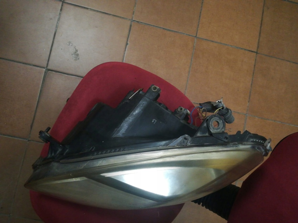 фото №9, Лампа передняя правая i левая lancia musa